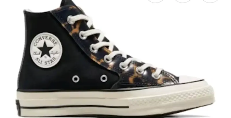 Zapatillas Converse All Star negras con diseño único - 2