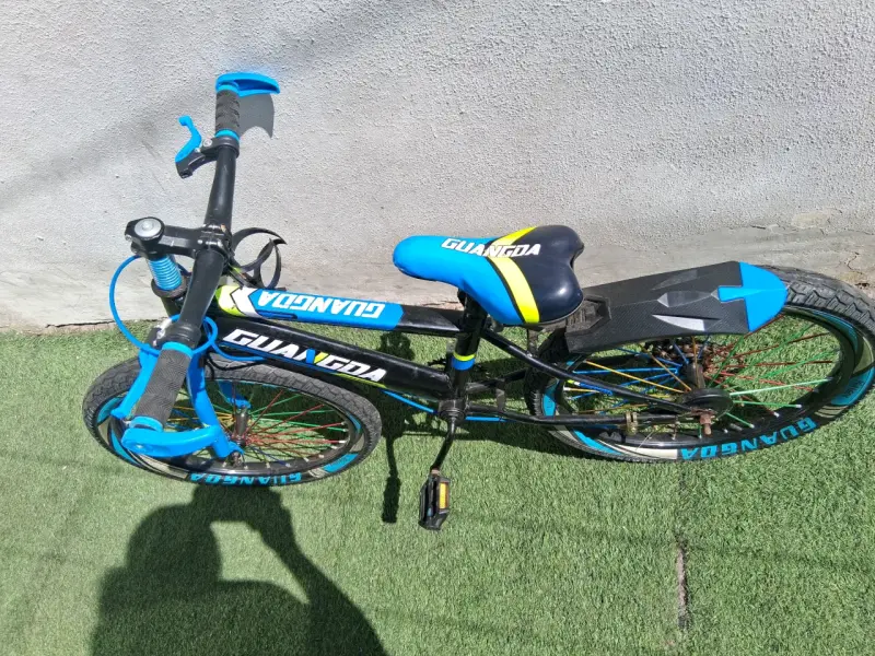 Bicicleta infantil Guandao azul con detalles amarillos - 3