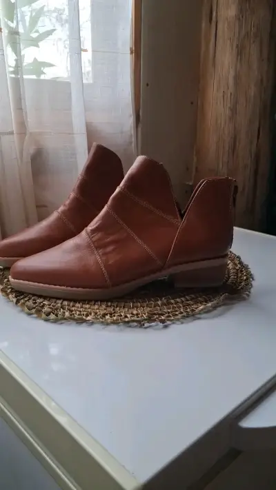 Botines de cuero marrón para mujer - miniatura 1