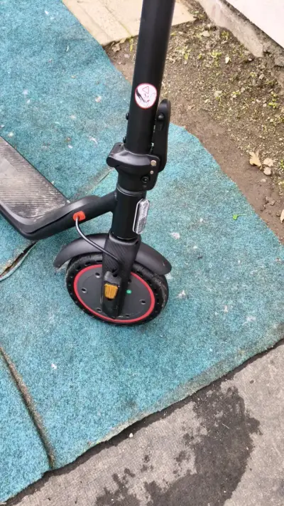 Scooter eléctrico plegable con luces LED - miniatura 3