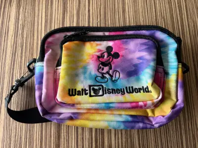 Banano tie-dye con diseño de Mickey Mouse - miniatura 1