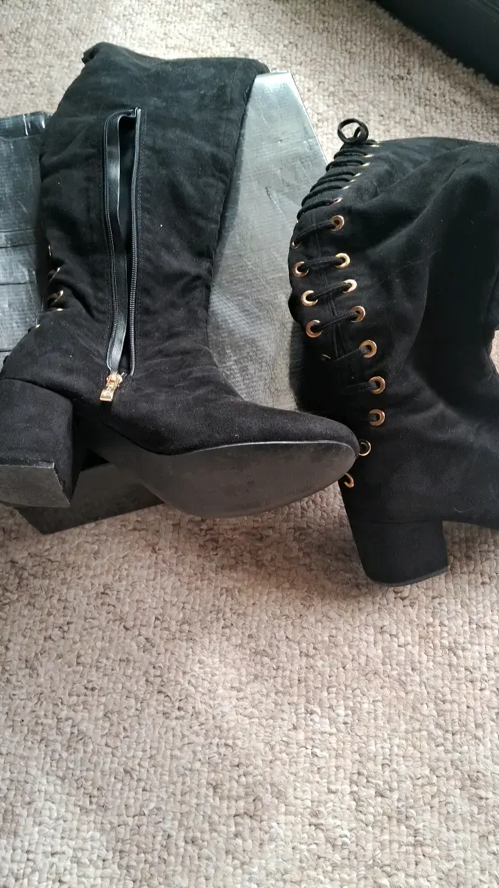 Botas negras de gamuza con cordones - 3