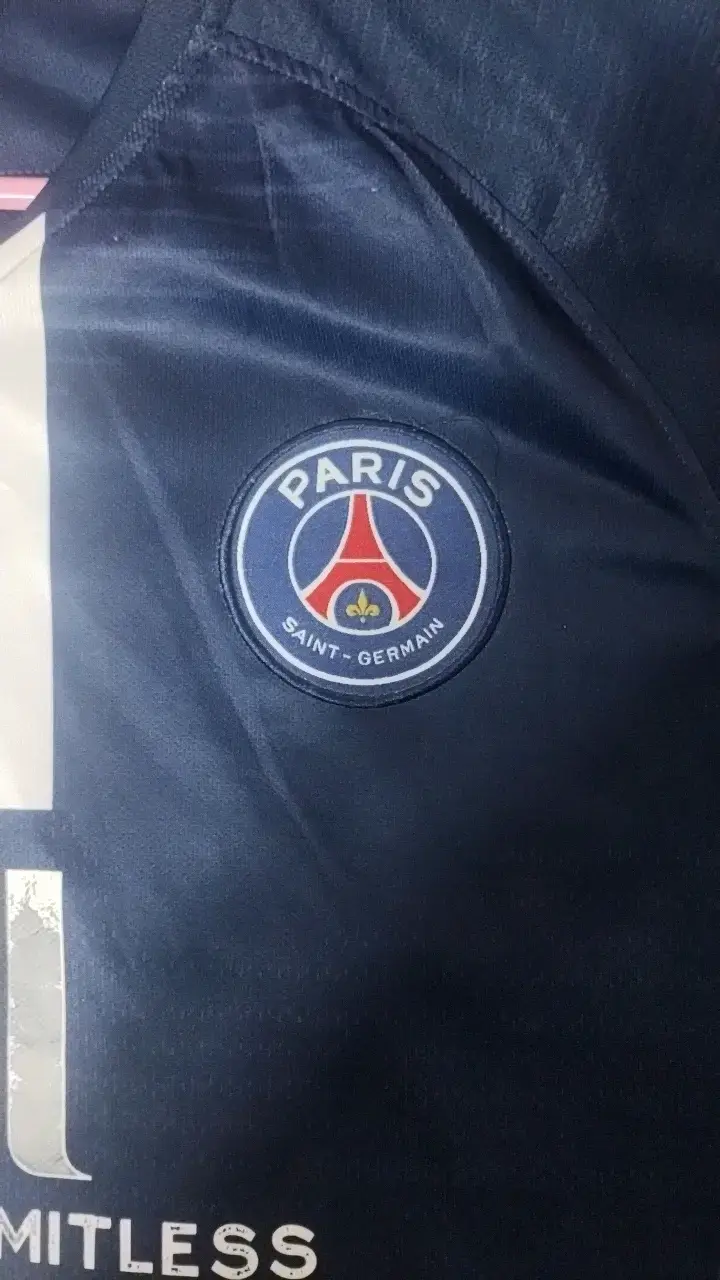 Camiseta PSG talla L - 2