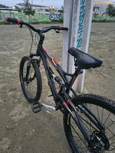 Bicicleta Oxford MTB aro 26 doble suspensión - miniatura 2