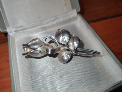 Broche de plata 950 en forma de flor vintage - miniatura 1