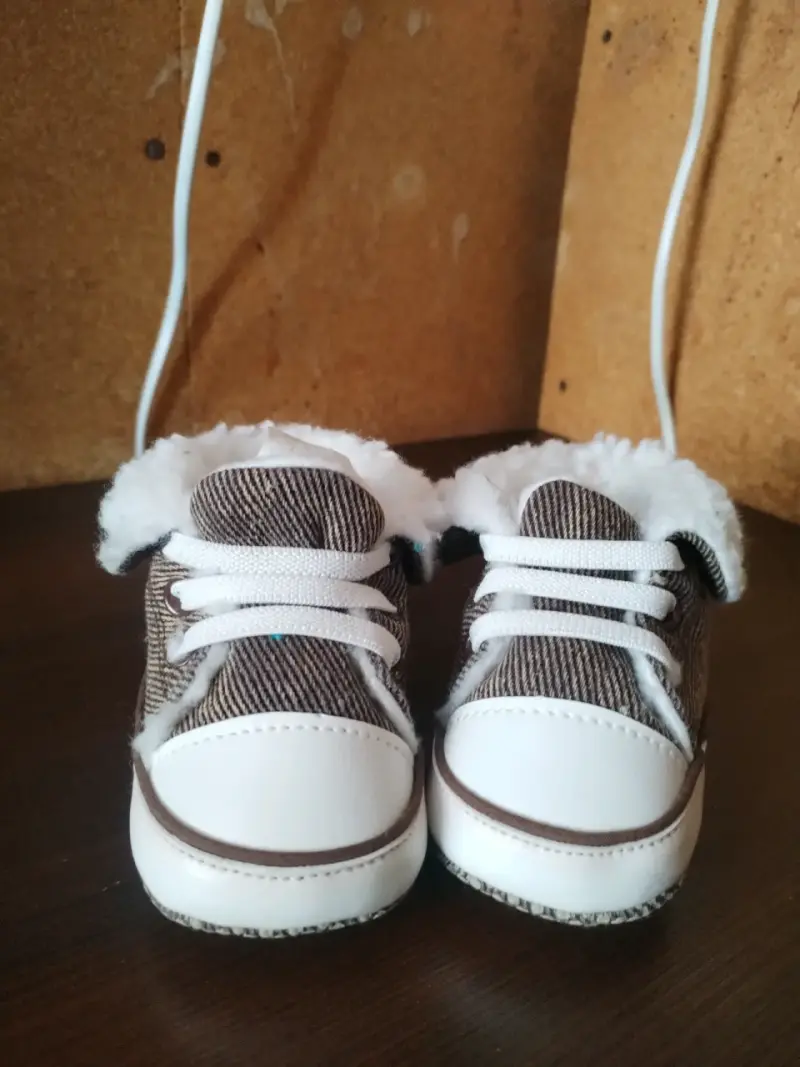 Zapatillas de bebé con forro de felpa - 1