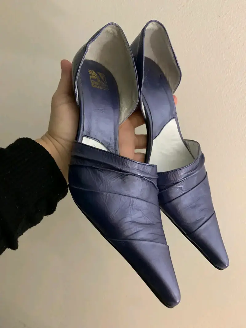 Zapatos de tacón lila elegantes, nuevos - 1