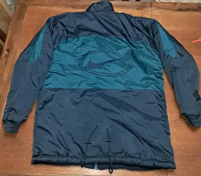 Parka reversible Nike vintage talla XL - miniatura 2