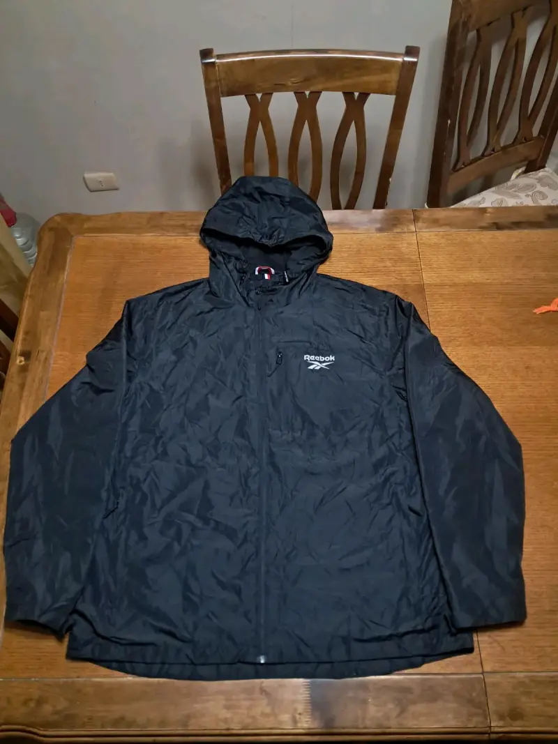 Chaqueta cortaviento negra Reebok talla XL - 1