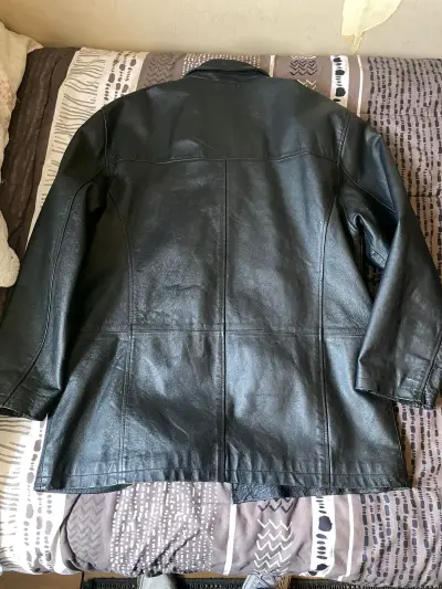 Chaqueta de cuero negra para hombre talla L - miniatura 4