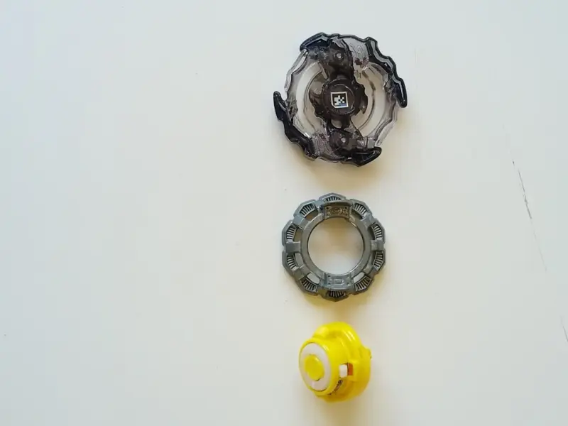 BEYBLADE BURST EVOLUTION ROKTAVOR R2  MARCA HASBRO - 4