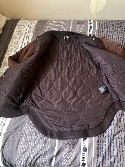 Chaqueta bomber marrón con mangas acolchadas M - miniatura 4
