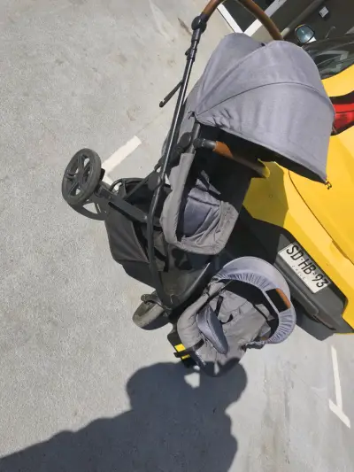 Coche de bebé con silla Bebesit gris - miniatura 2