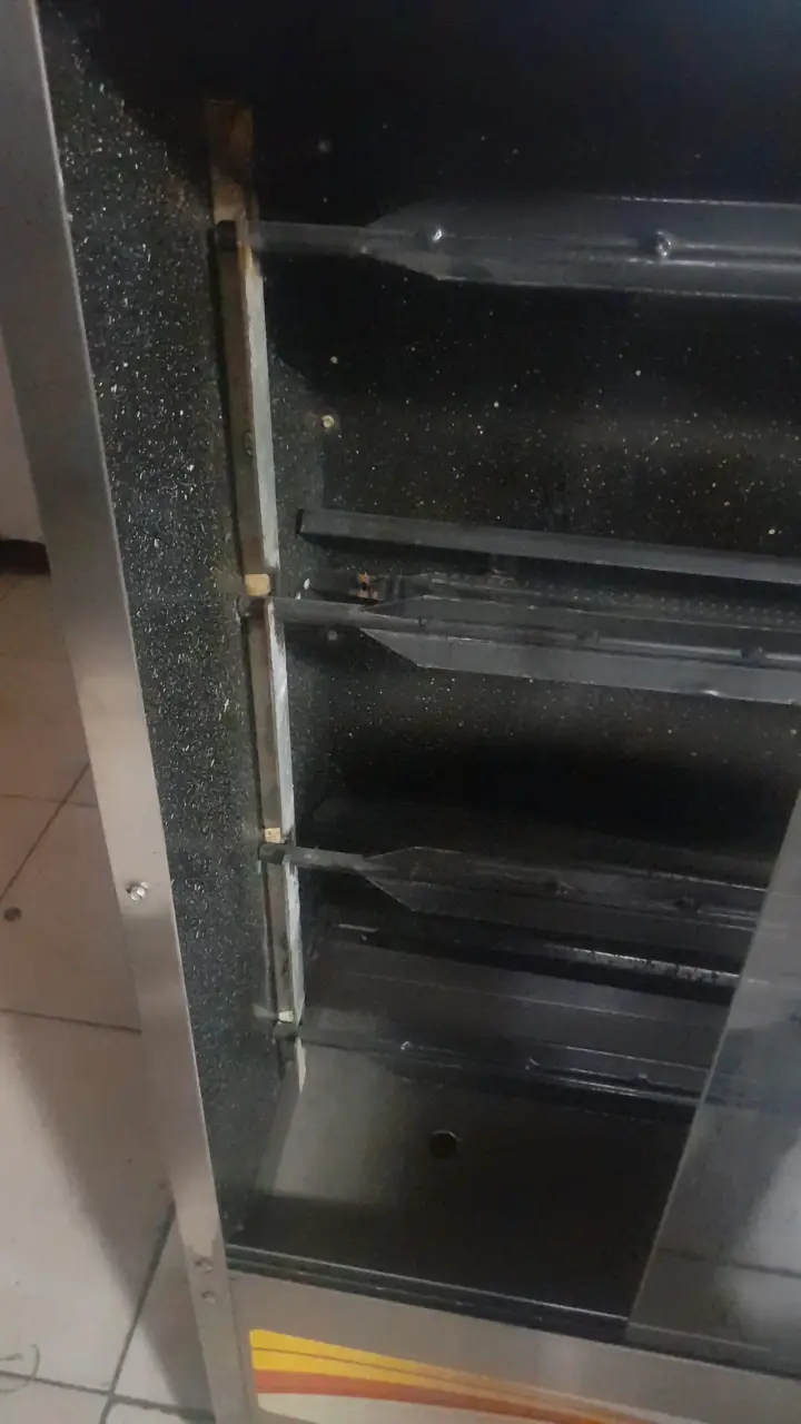 Asador de pollos Progas con manivelas de madera - 3