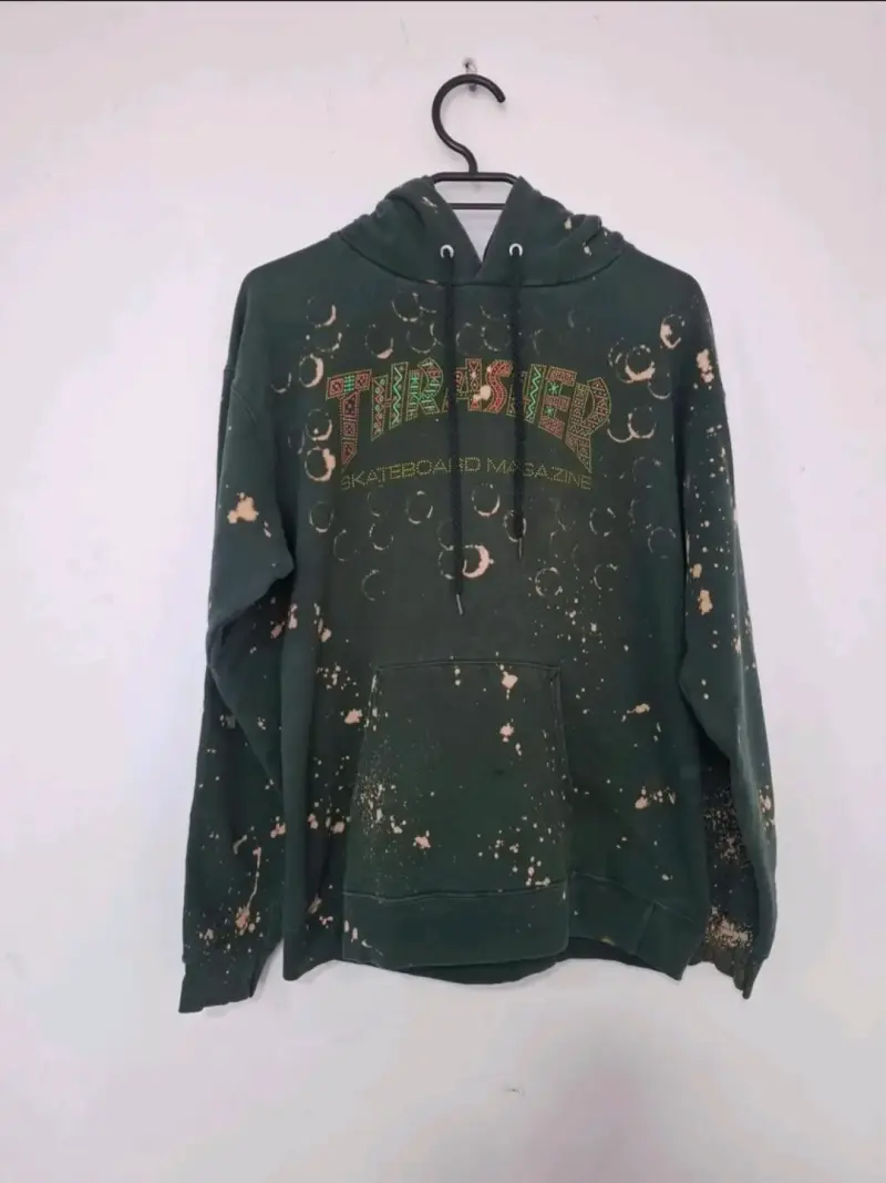 Polerón Thrasher verde con diseño único - 1
