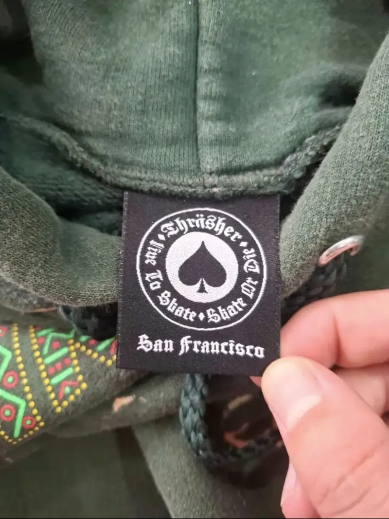Polerón Thrasher verde con diseño único - 4