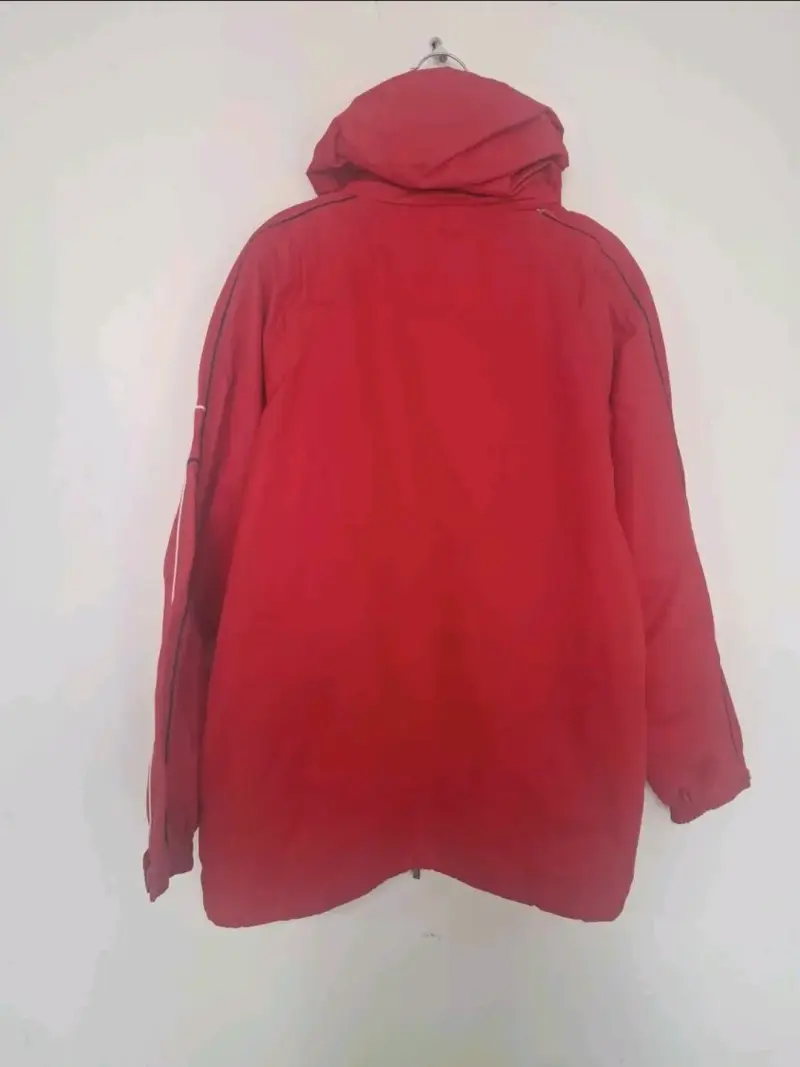 Chaqueta roja impermeable para mujer - 2