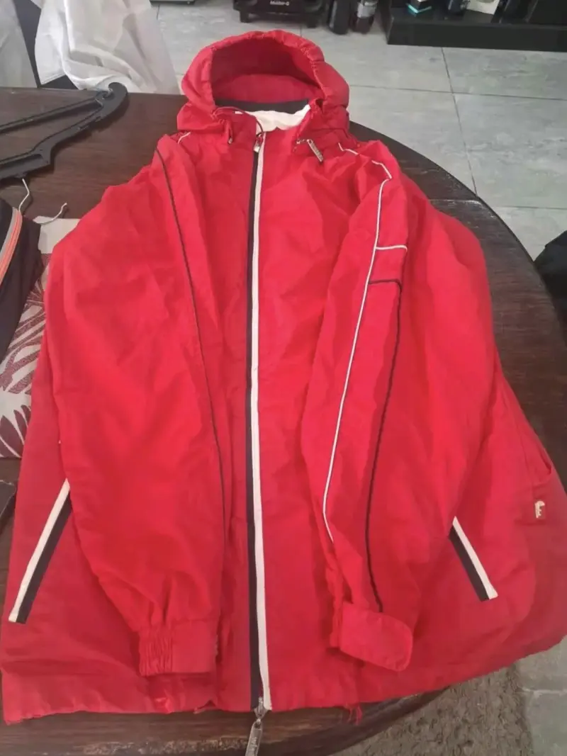 Chaqueta roja impermeable para mujer - 5