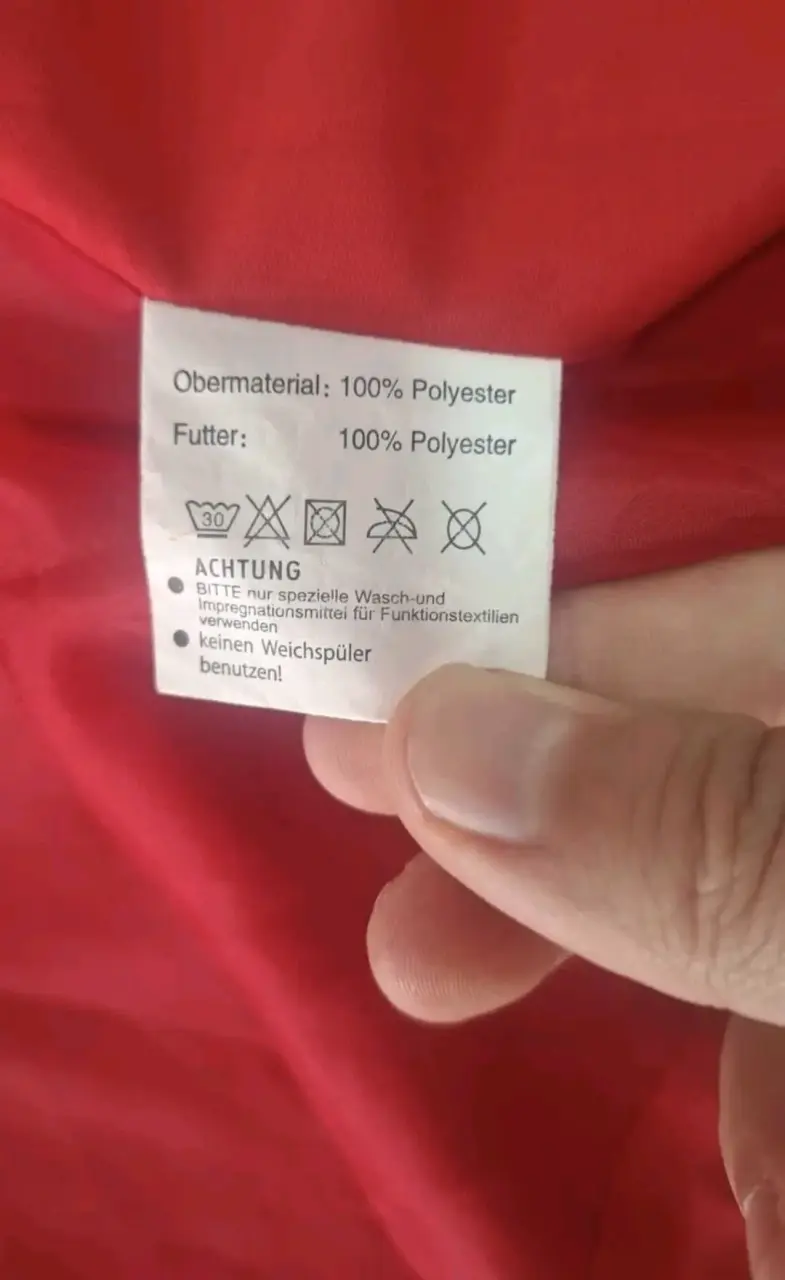 Chaqueta roja impermeable para mujer - 6