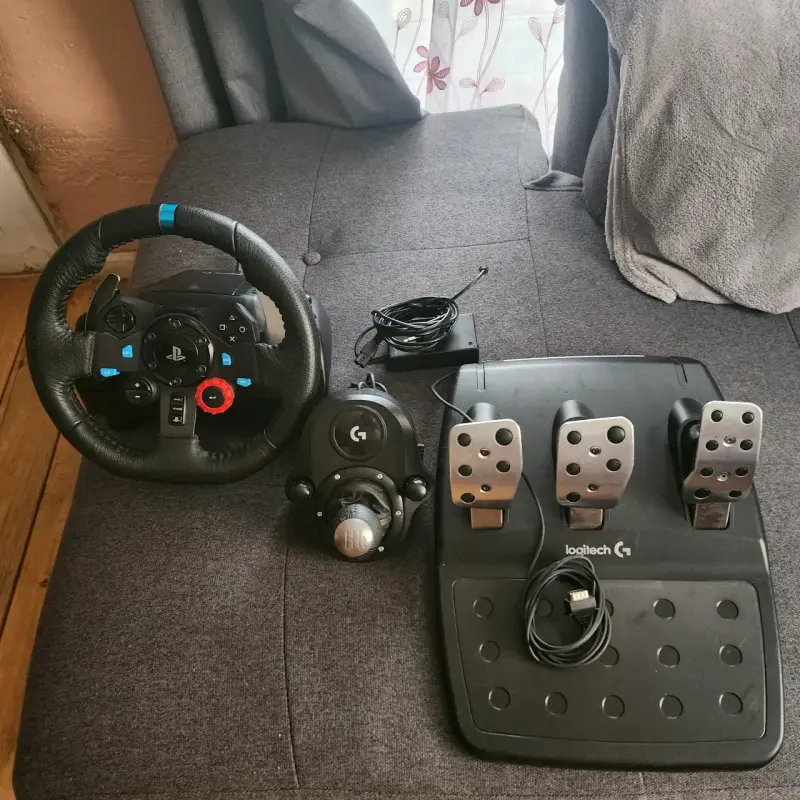 Volante y pedales Logitech G29 para PS4/PC - 2