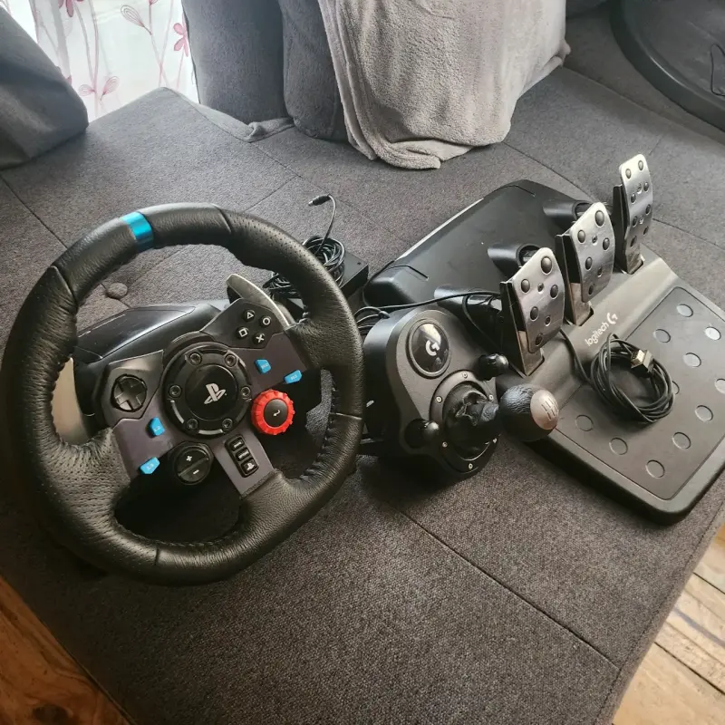 Volante y pedales Logitech G29 para PS4/PC - 3
