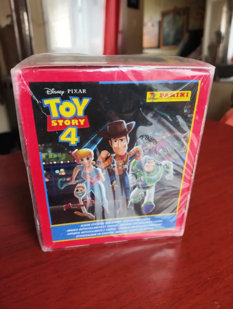 Caja sobres Toy Story 4 Panini de 50 sobres - 1