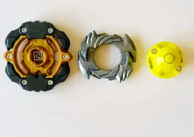 BEYBLADE HERCULES H4 MARCA HASBRO. - miniatura 4