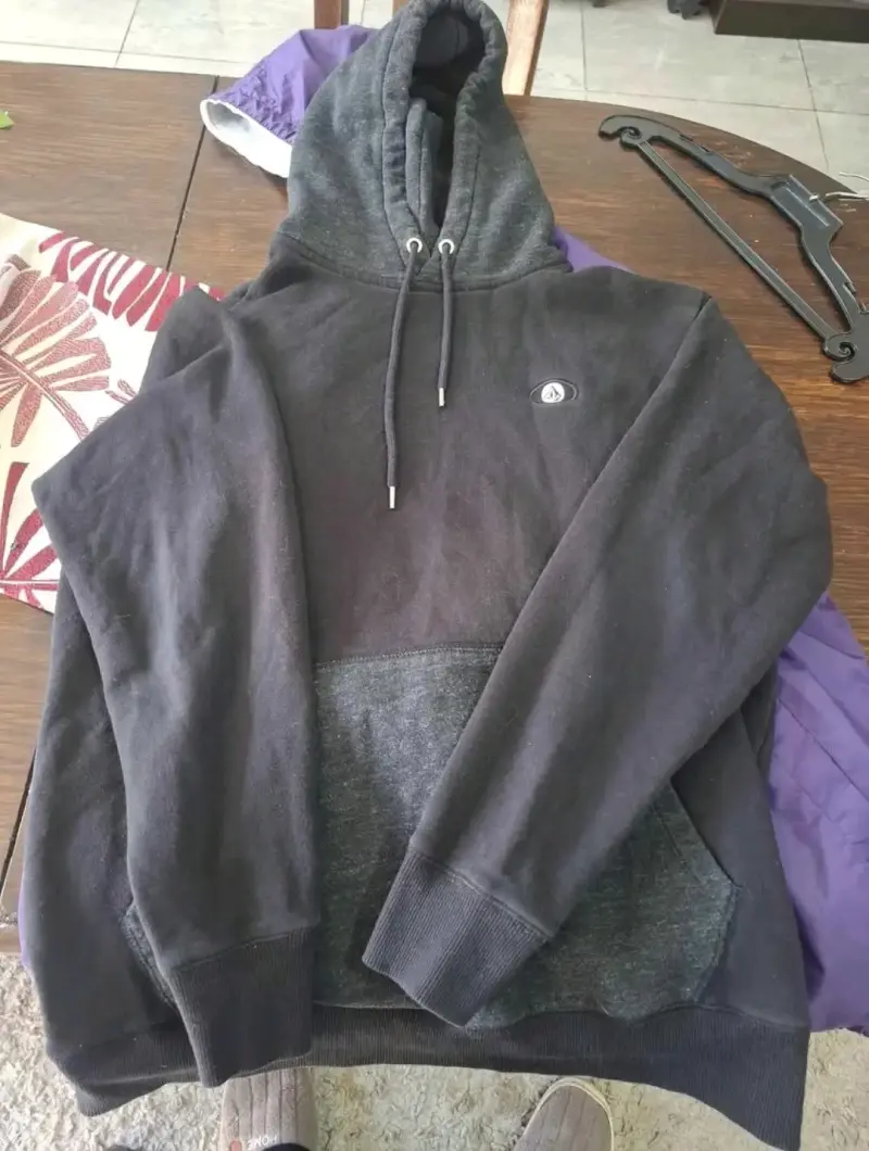Polerón con capucha negro Volcom para hombre - 5