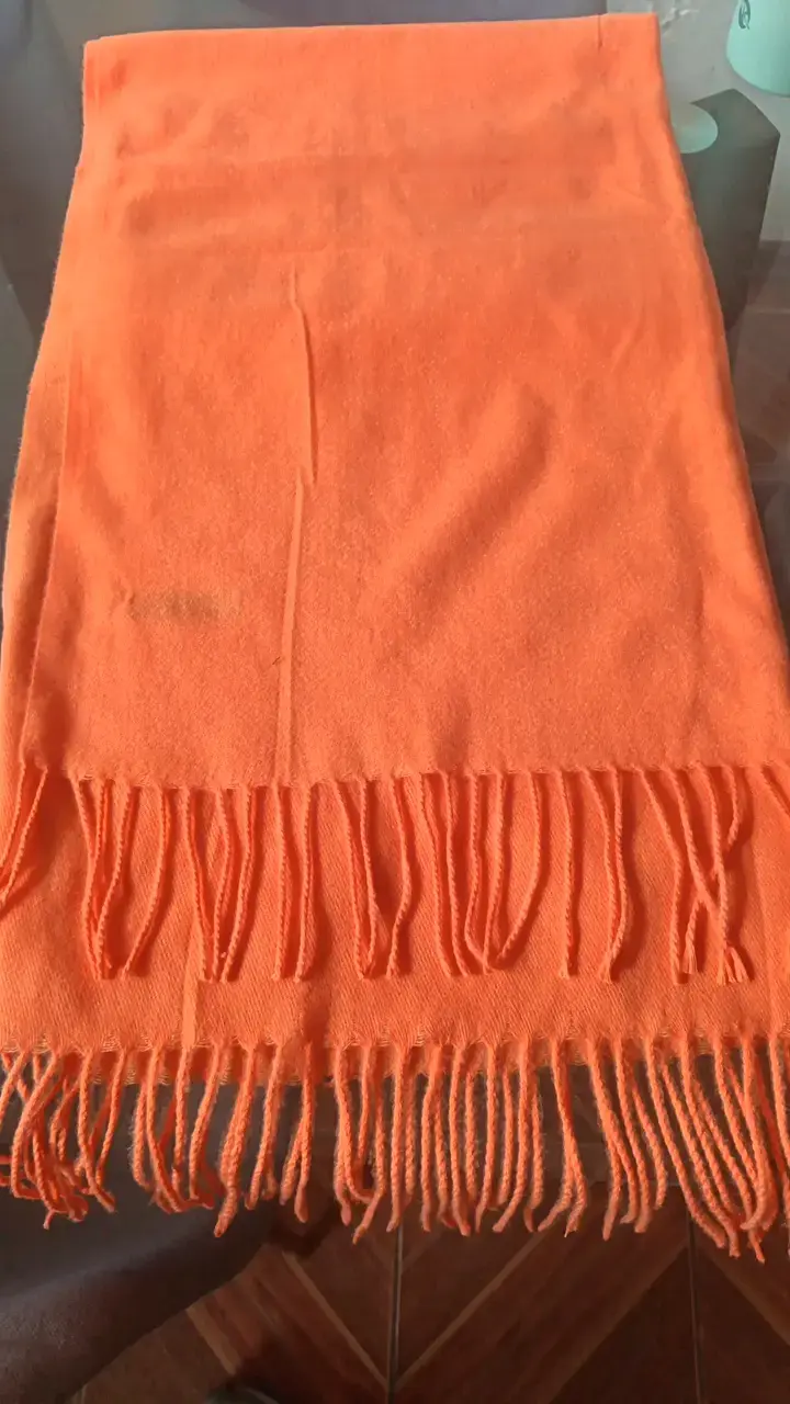 Bufanda de lana naranja con flecos - 2