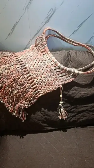 Bolsos de macramé en varios colores - miniatura 1