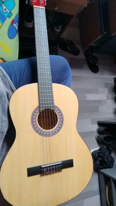 Guitarra clásica acústica color natural - miniatura 1