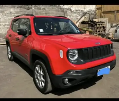 Jeep Renegade 2022 rojo en buen estado - miniatura 2