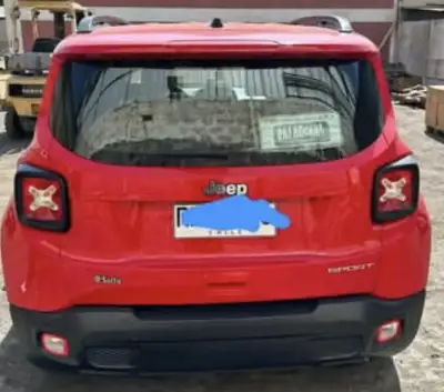 Jeep Renegade 2022 rojo en buen estado - miniatura 5