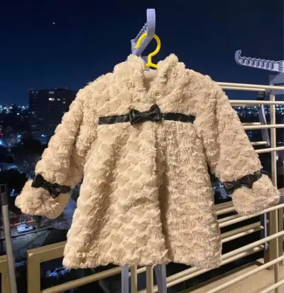 Abrigo corderito Limonada talla 9 meses - miniatura 1