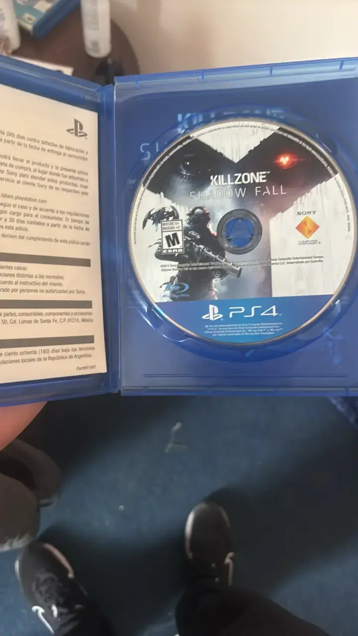 Juego PS4 Killzone Shadow Fall en buen estado - 2
