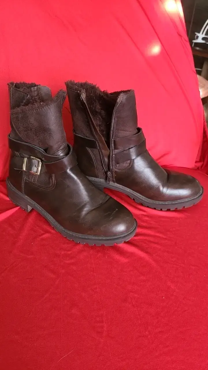 Botas de gamuza marrón con tacón alto - 2