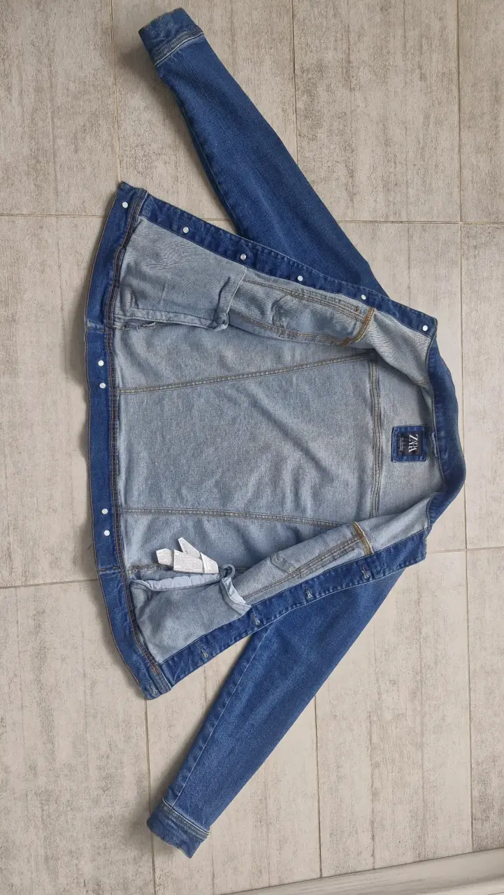 Chaqueta de mezclilla azul Zara para mujer - 3