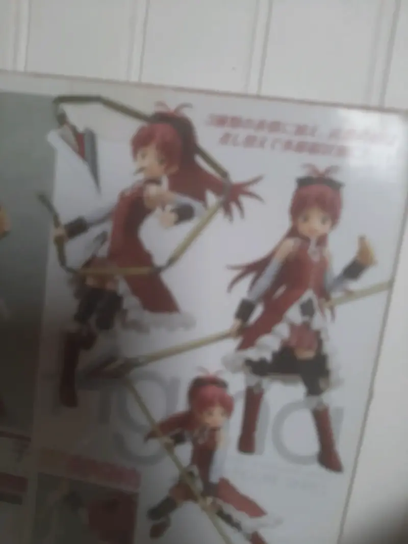 Figura de acción Kyoko Sakura con accesorios - 3