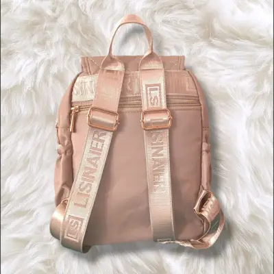 Mochila de mujer acolchada color camel - miniatura 3