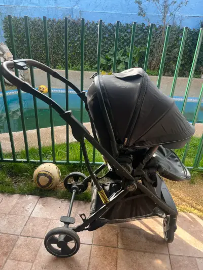 Coche de bebé LuBabycas negro plegable - miniatura 1