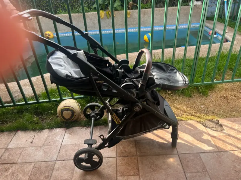 Coche de bebé LuBabycas negro plegable - 2