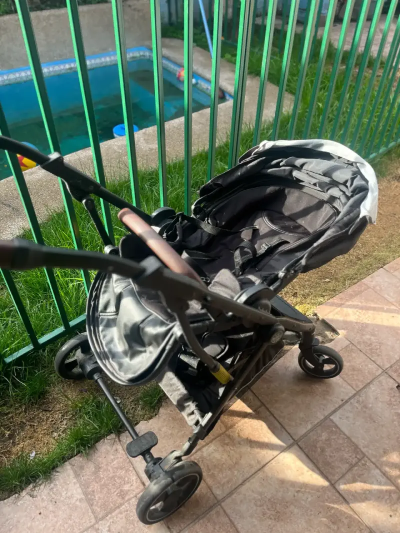 Coche de bebé LuBabycas negro plegable - 5