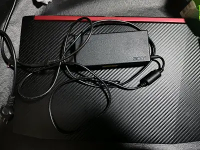 Laptop Acer con NVIDIA GeForce GTX 1050 - miniatura 5