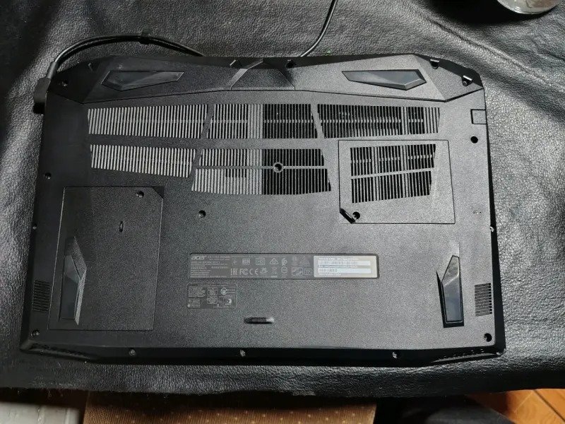Laptop Acer con NVIDIA GeForce GTX 1050 - 6