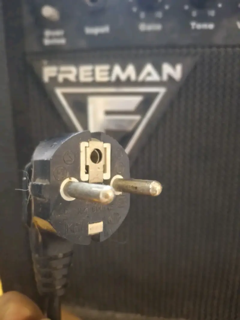 Amplificador de guitarra Freeman M15 con overdrive - 3