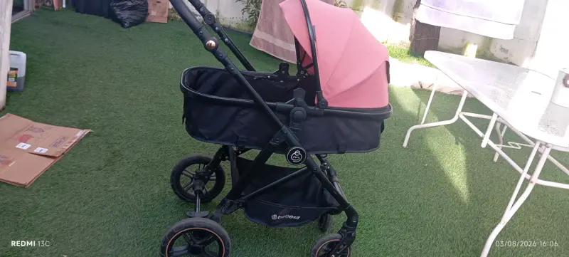Coche de bebé rosa  ajustable marca bebesit - 4