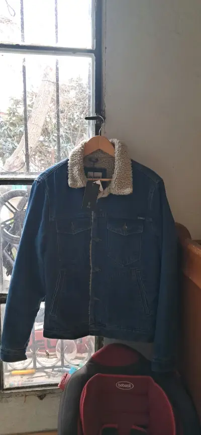 Chaqueta de mezclilla con forro de lana para hombre - miniatura 4