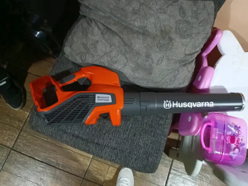 Soplador de hojas Husqvarna 525iB profesional - 2