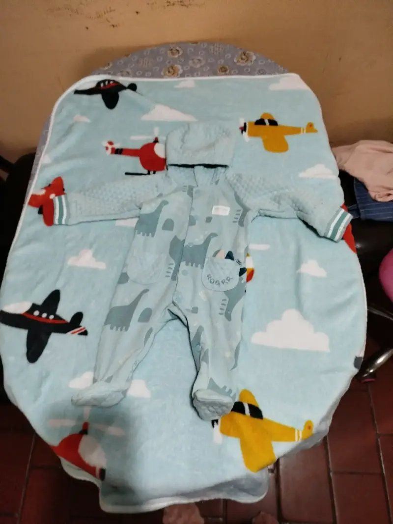 Conjunto de ropa para bebé en varios colores - 3