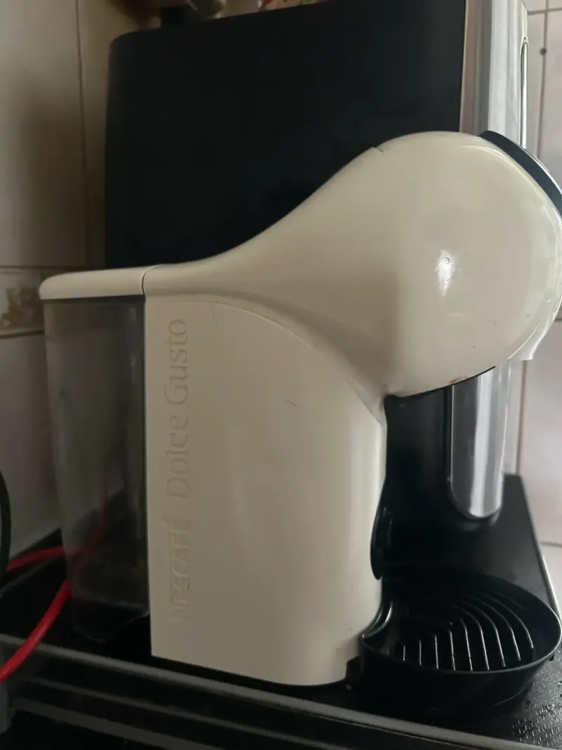 Cafetera Dolce Gusto Blanca - 3